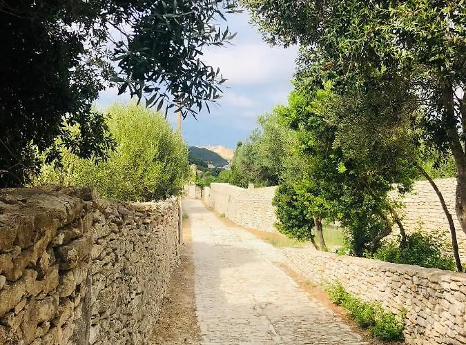 5 Minutes Du Port Et - Clim & Piscine * Bonifacio (Corsica)