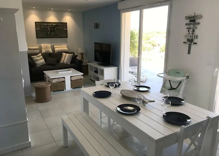 Villa 5 Minutes Du Port Et - Clim & Piscine *