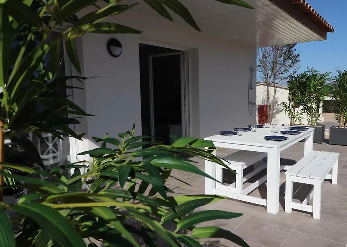 Villa 5 Minutes Du Port Et - Clim & Piscine *