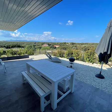 5 Minutes Du Port Et - Clim & Piscine Villa Bonifacio (Corsica)